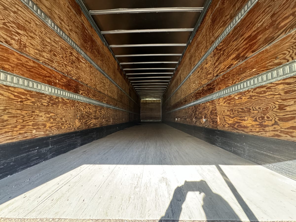 2012 Utility Trailers VS2DC 48/162/102 368677