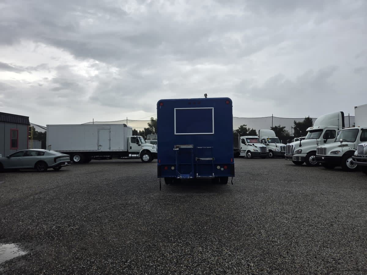 2016 Freightliner/Mercedes M2 106 368988