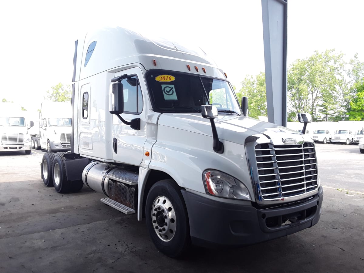 2016 Freightliner/Mercedes CASCADIA 125 369044