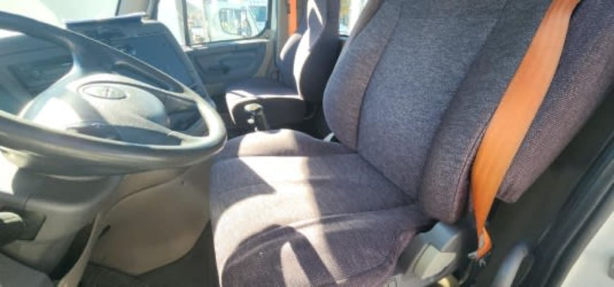 2015 Freightliner/Mercedes CASCADIA 113 369546