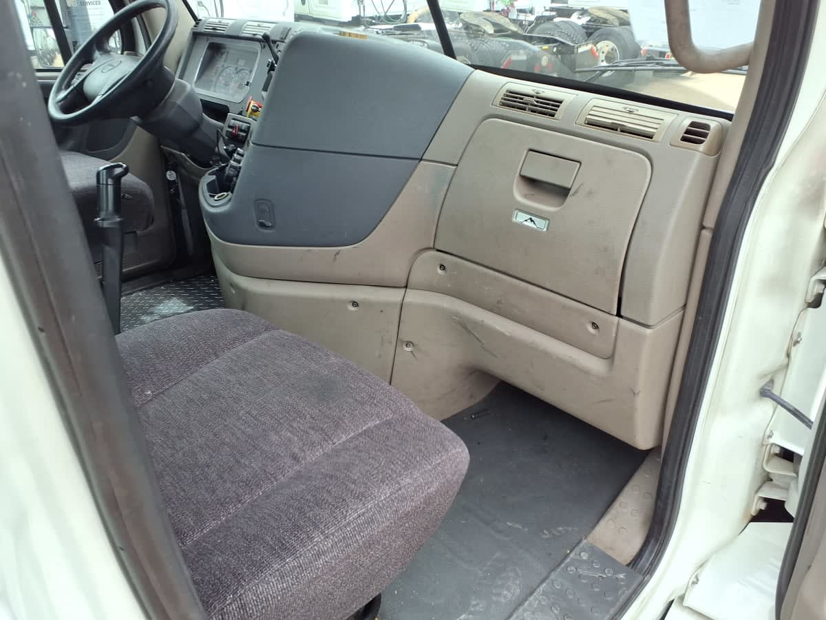 2015 Freightliner/Mercedes CASCADIA 113 369575