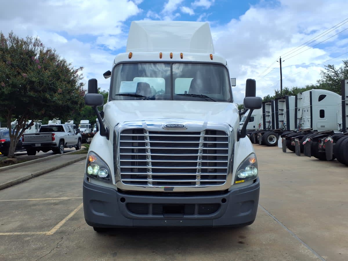 2015 Freightliner/Mercedes CASCADIA 113 369575