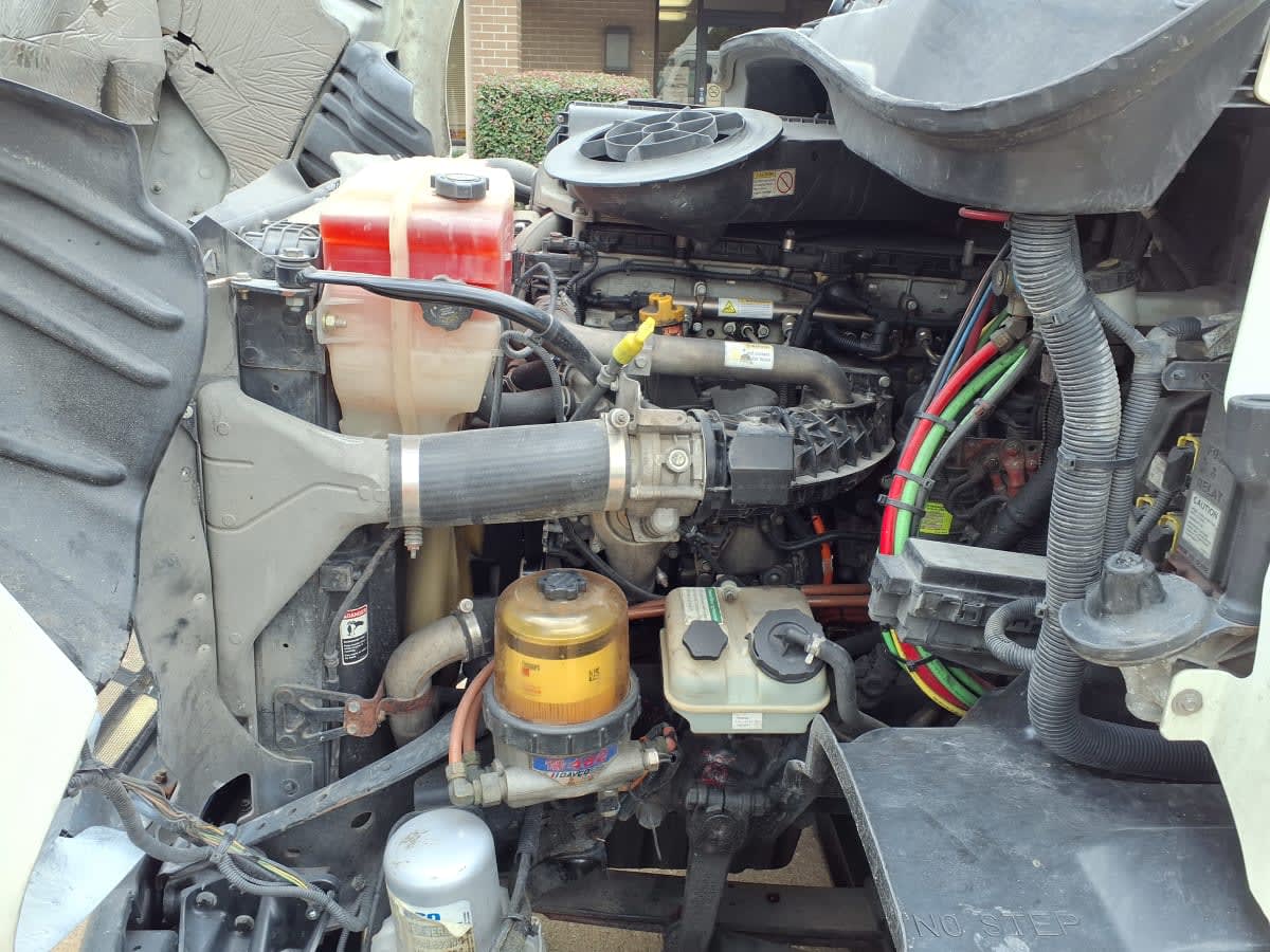 2015 Freightliner/Mercedes CASCADIA 113 369575