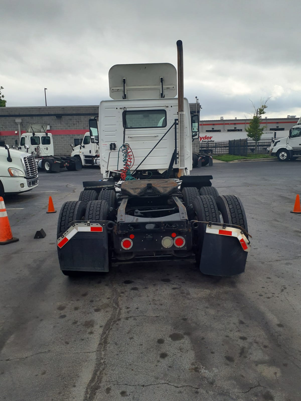 2015 Volvo VNL64TRACTOR 369623