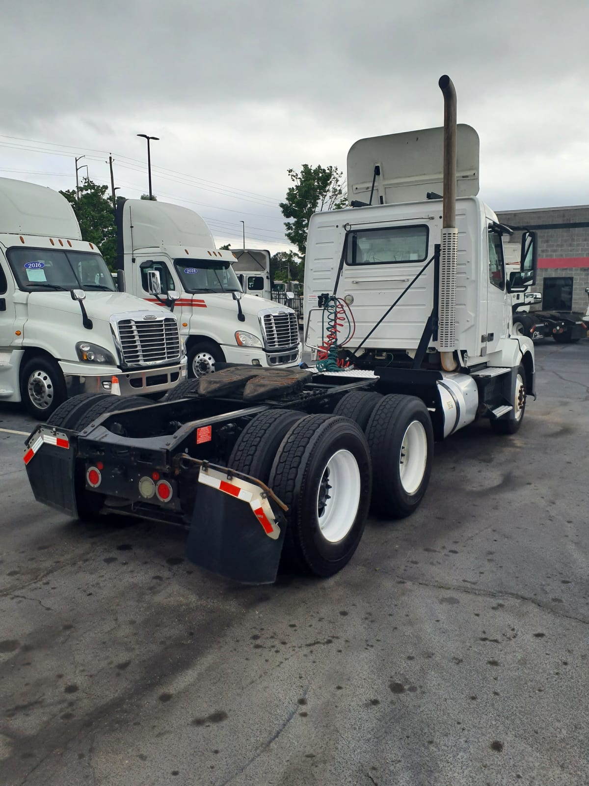 2015 Volvo VNL64TRACTOR 369623