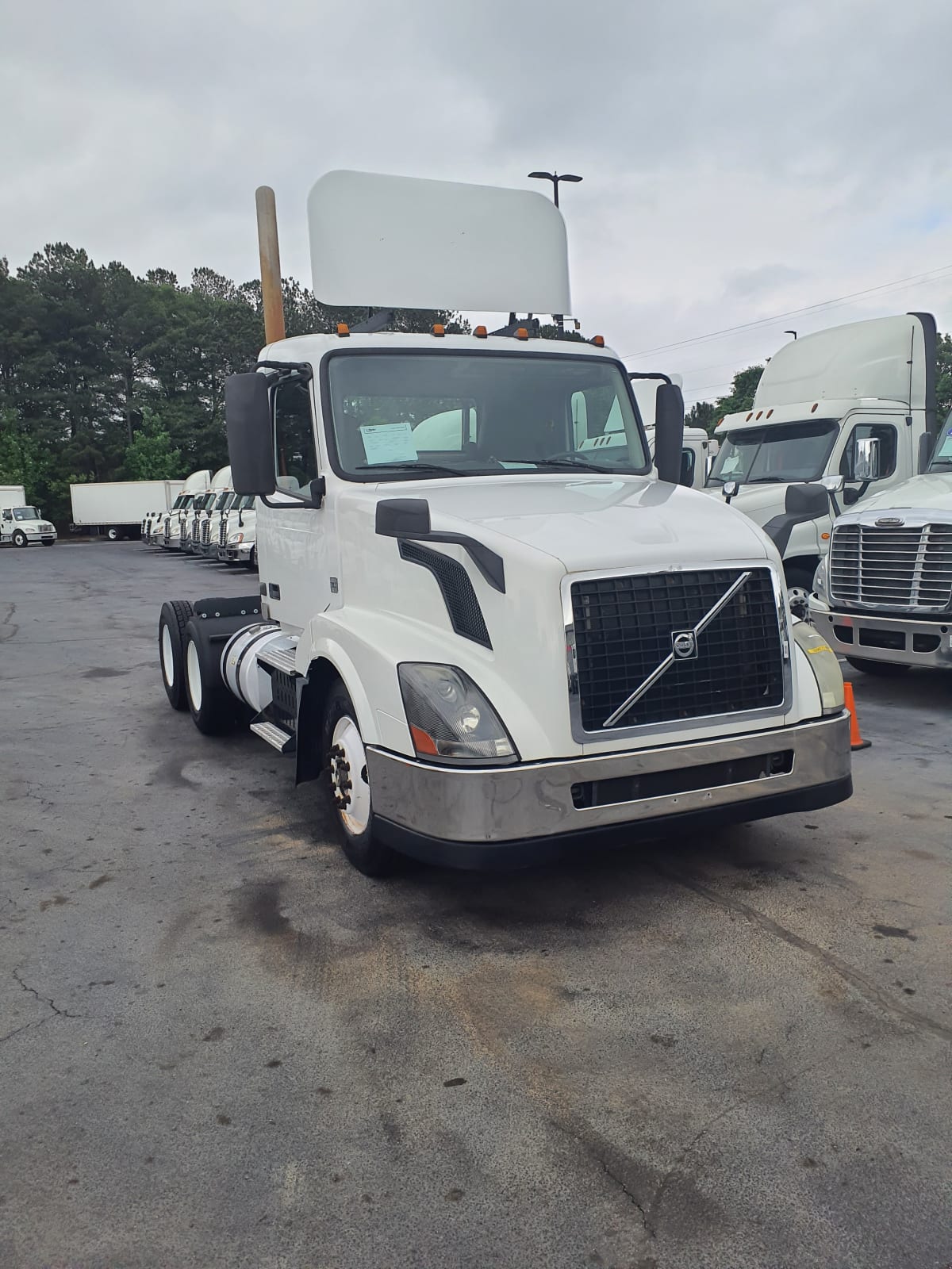 2015 Volvo VNL64TRACTOR 369623