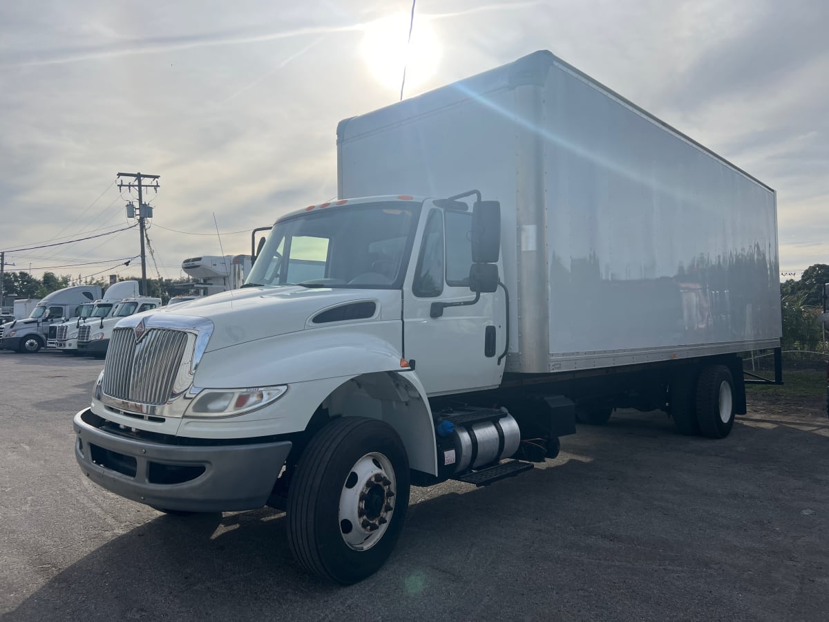 2016 Navistar International 4300 370449