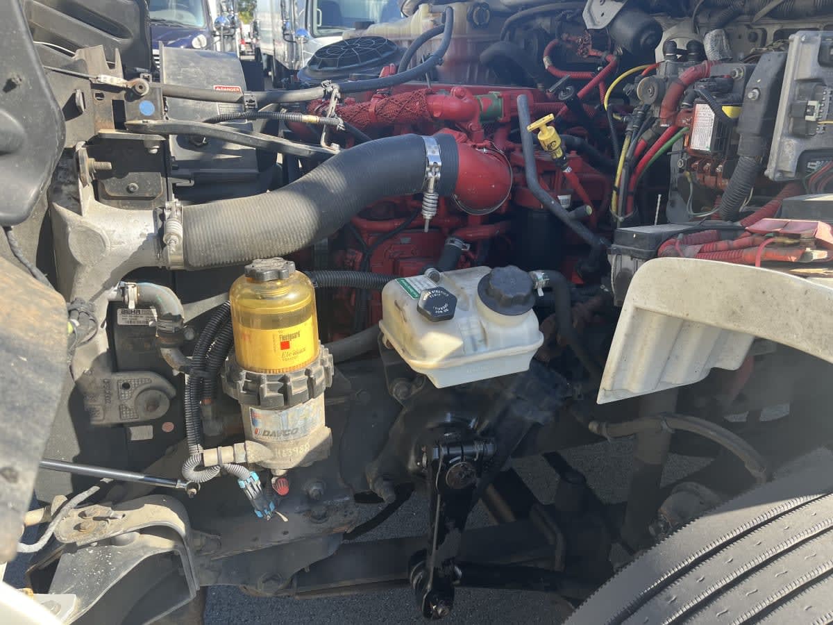 2016 Freightliner/Mercedes M2 106 371083