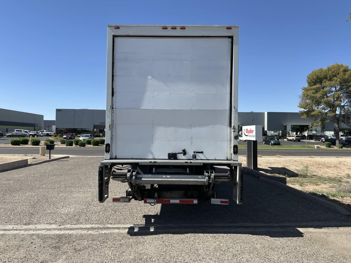 2016 International 4300 - image 5