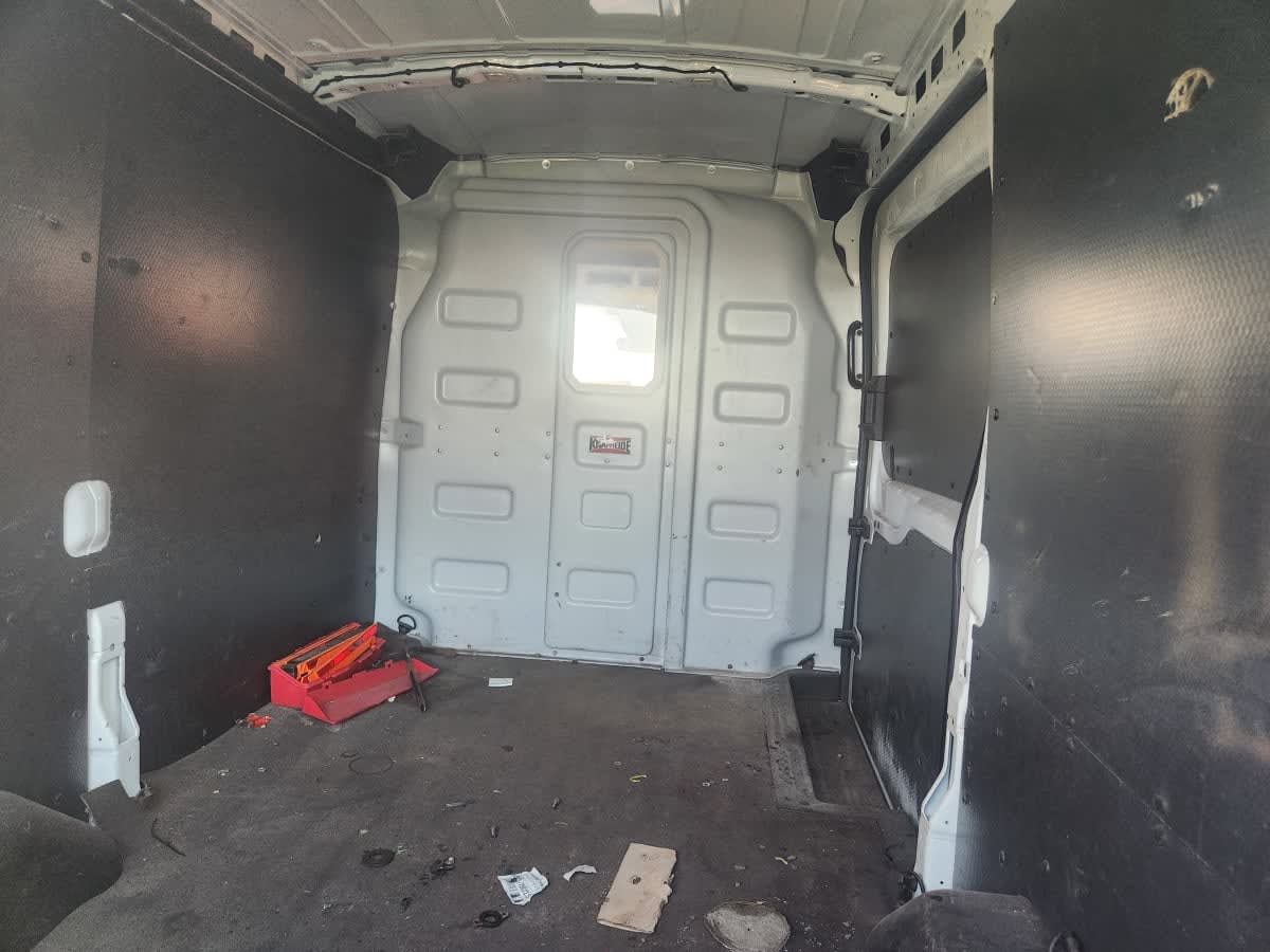 2015 Ford Motor Company TRANSIT 150 371926