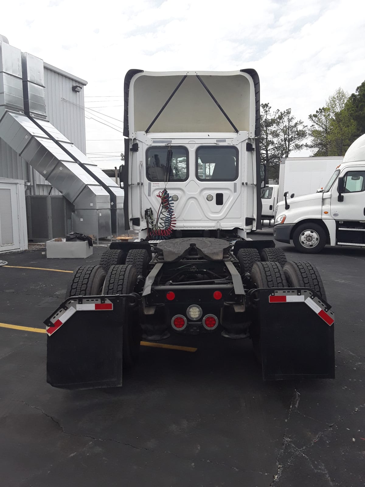 2016 Freightliner/Mercedes CASCADIA 125 372100