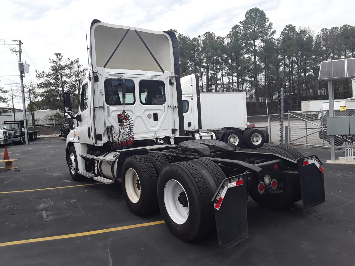 2016 Freightliner/Mercedes CASCADIA 125 372100