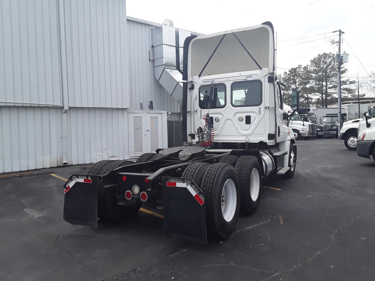 2016 Freightliner/Mercedes CASCADIA 125 372100