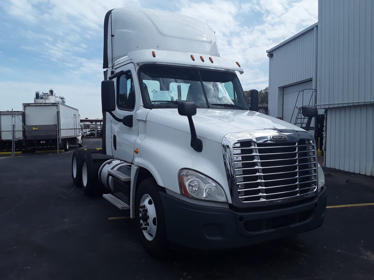 2016 Freightliner/Mercedes CASCADIA 125 372100