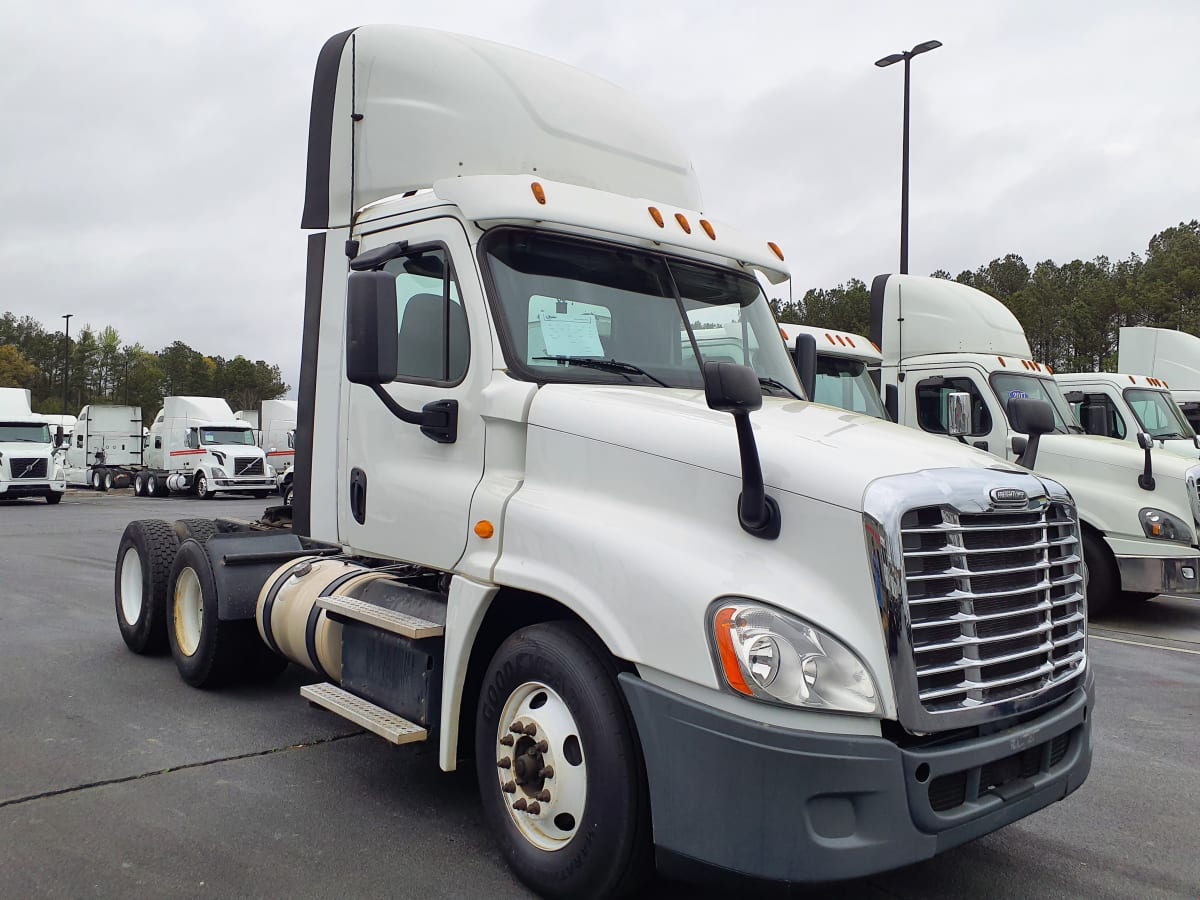 2016 Freightliner/Mercedes CASCADIA 125 372108