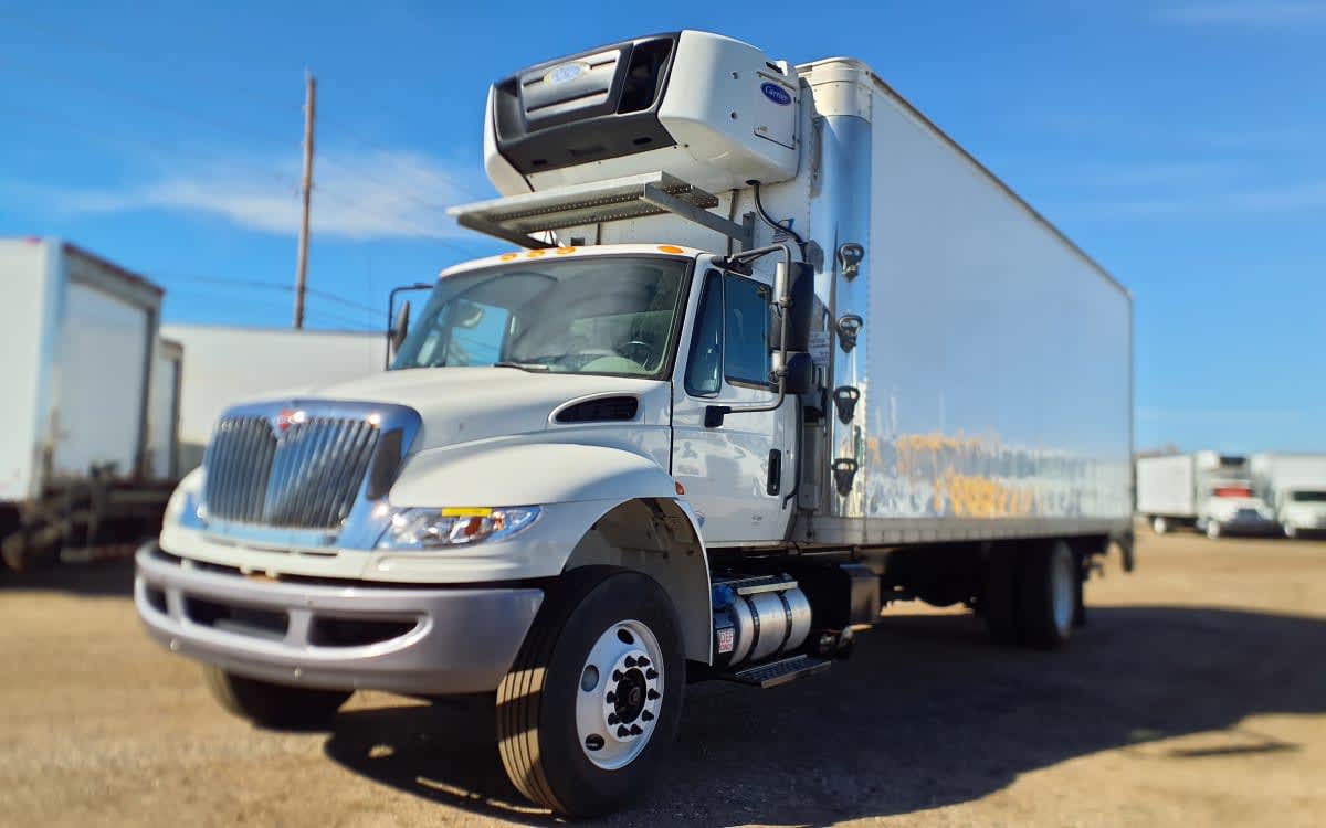 2015 International 4300 - image 1