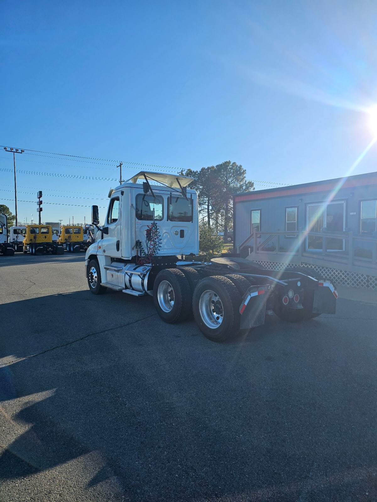 2016 Freightliner/Mercedes CASCADIA 125 372949