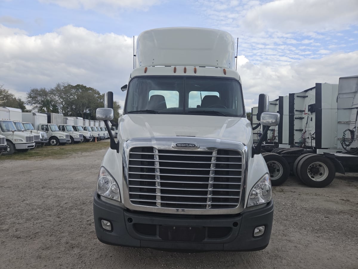 2016 Freightliner/Mercedes CASCADIA 113 373419