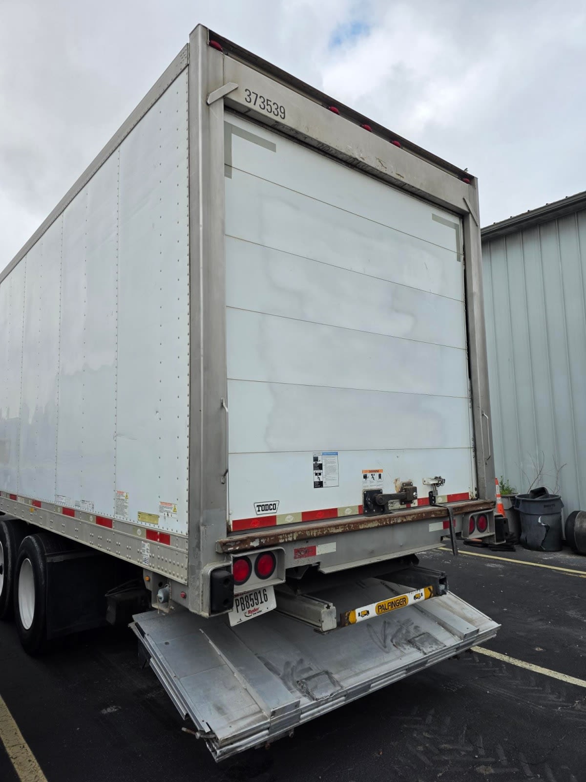 2016 Utility Trailers VS2RA 48/156/102 373539