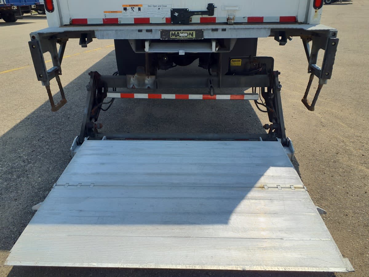 2016 Navistar International 4300 373923