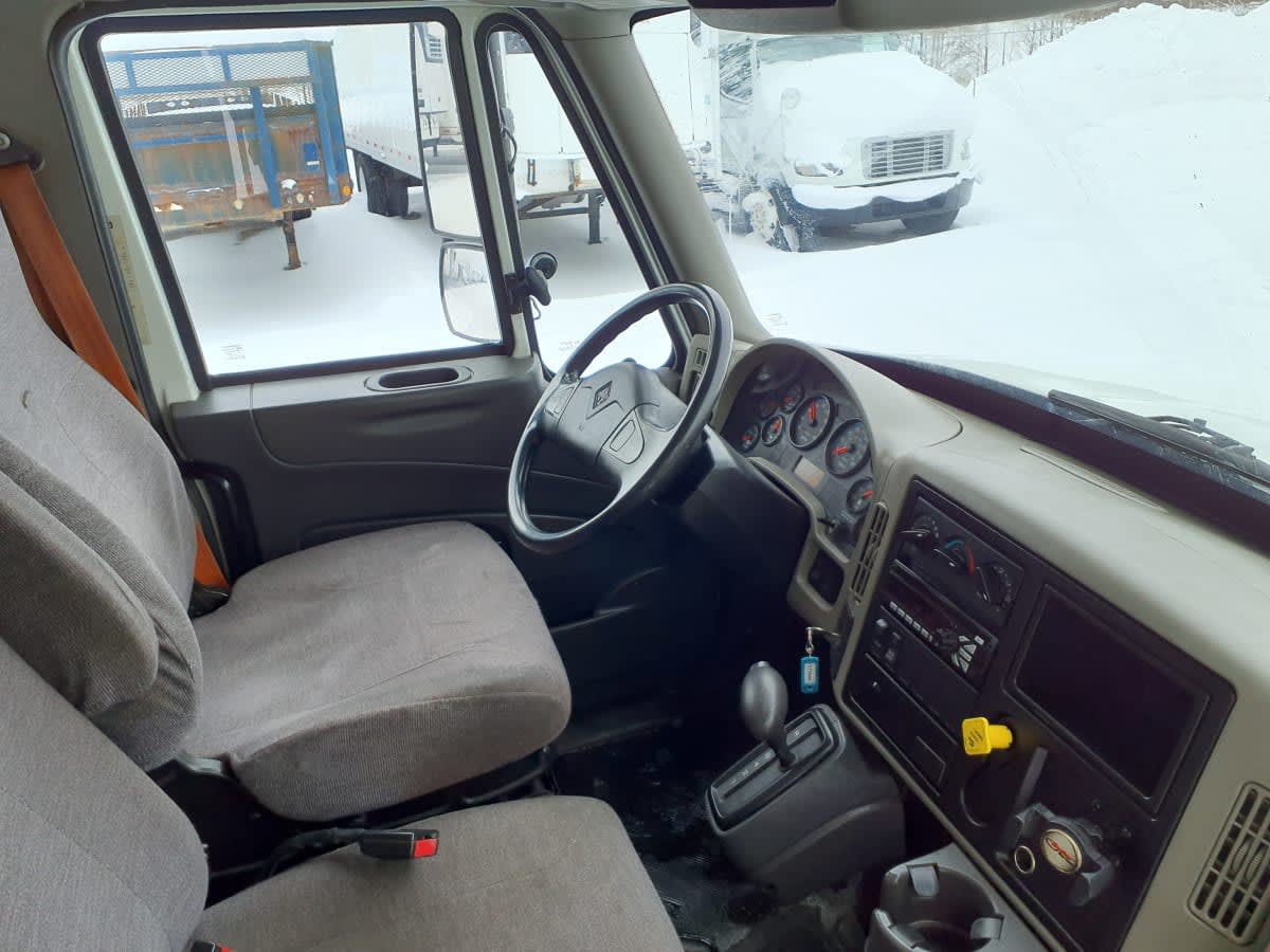 2016 Navistar International 4300 373946