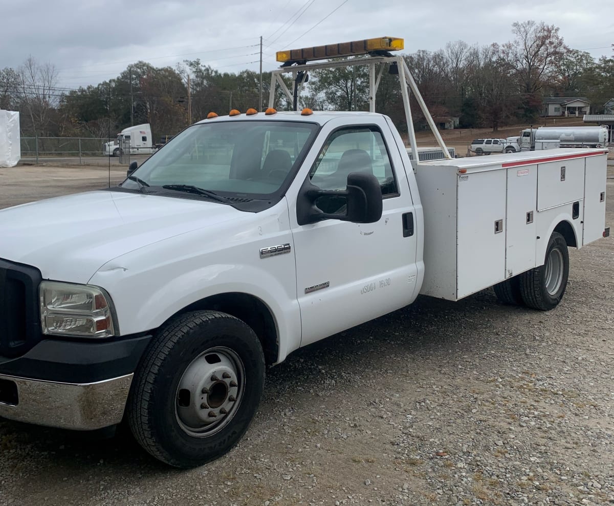 2007 Ford Motor Company F350 374028