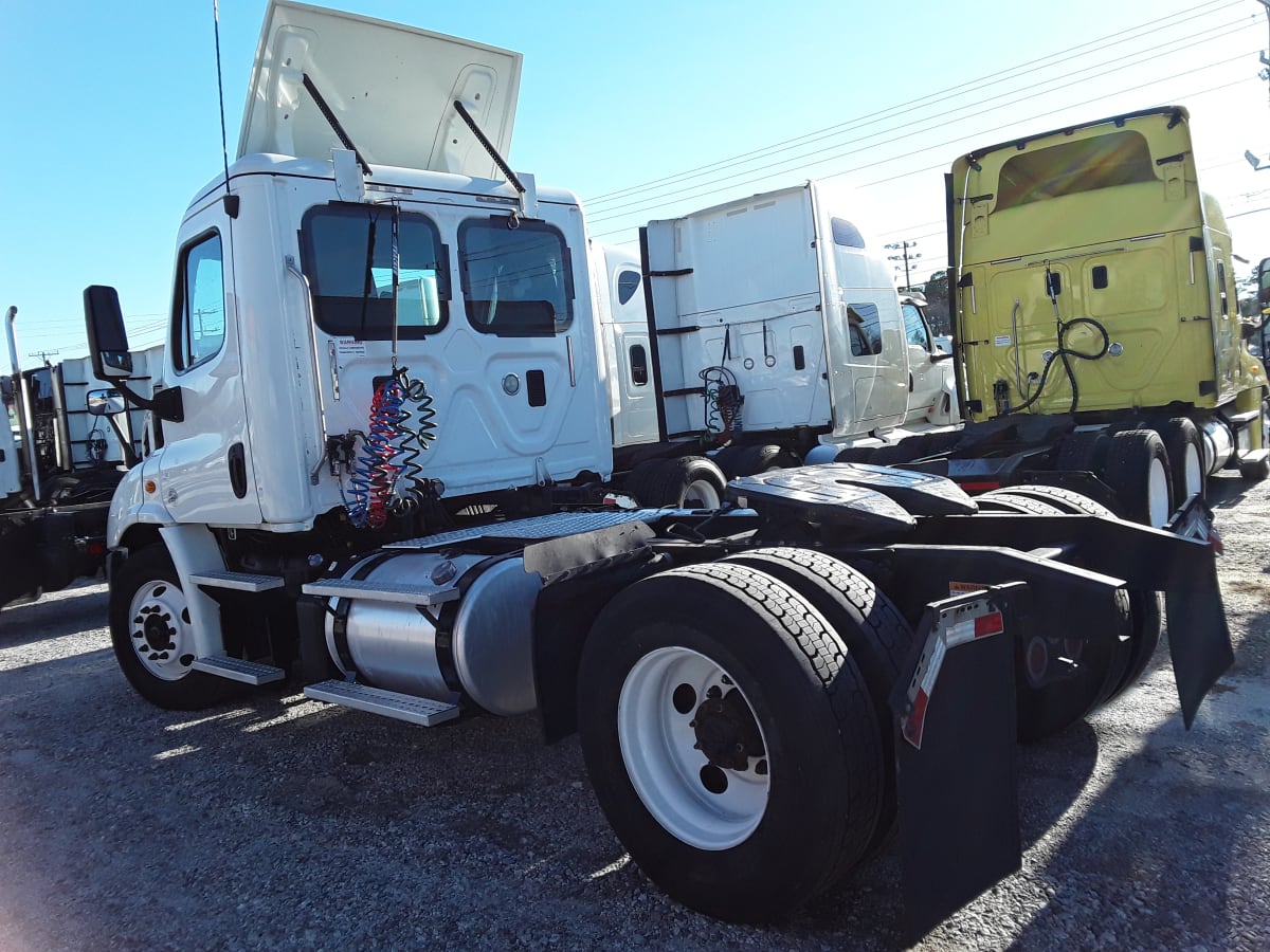 2015 Freightliner/Mercedes CASCADIA 113 374363