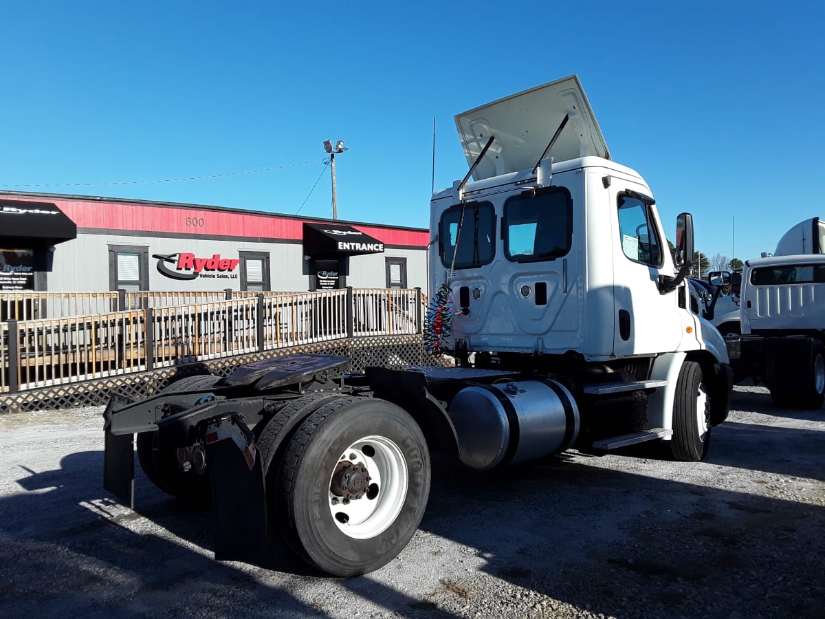 2015 Freightliner/Mercedes CASCADIA 113 374363