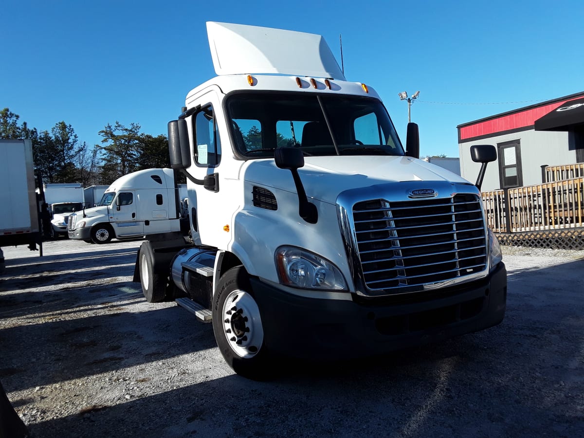 2015 Freightliner/Mercedes CASCADIA 113 374363