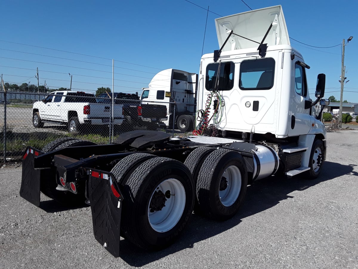 2015 Freightliner/Mercedes CASCADIA 125 375219