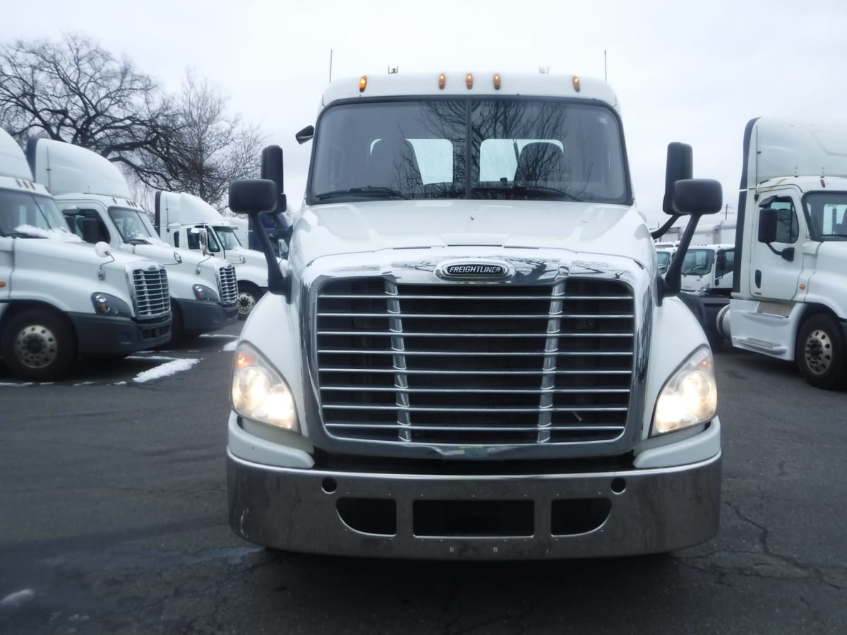 2015 Freightliner/Mercedes CASCADIA 125 375438