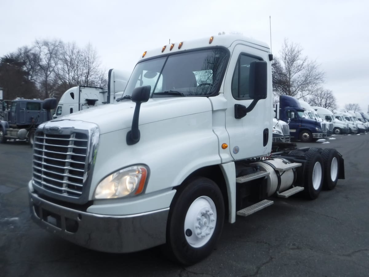 2015 Freightliner/Mercedes CASCADIA 125 375438