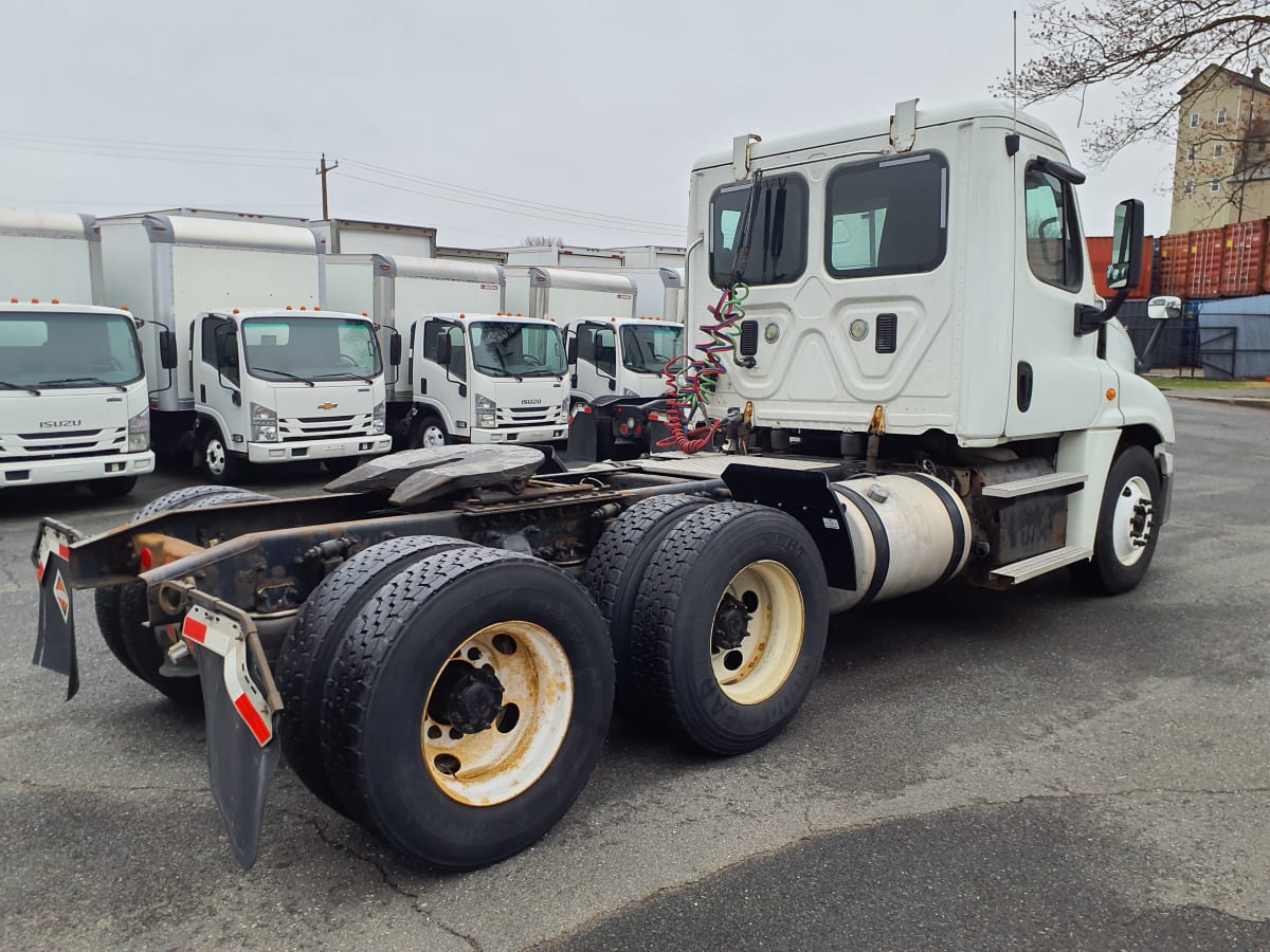 2015 Freightliner/Mercedes CASCADIA 125 375623