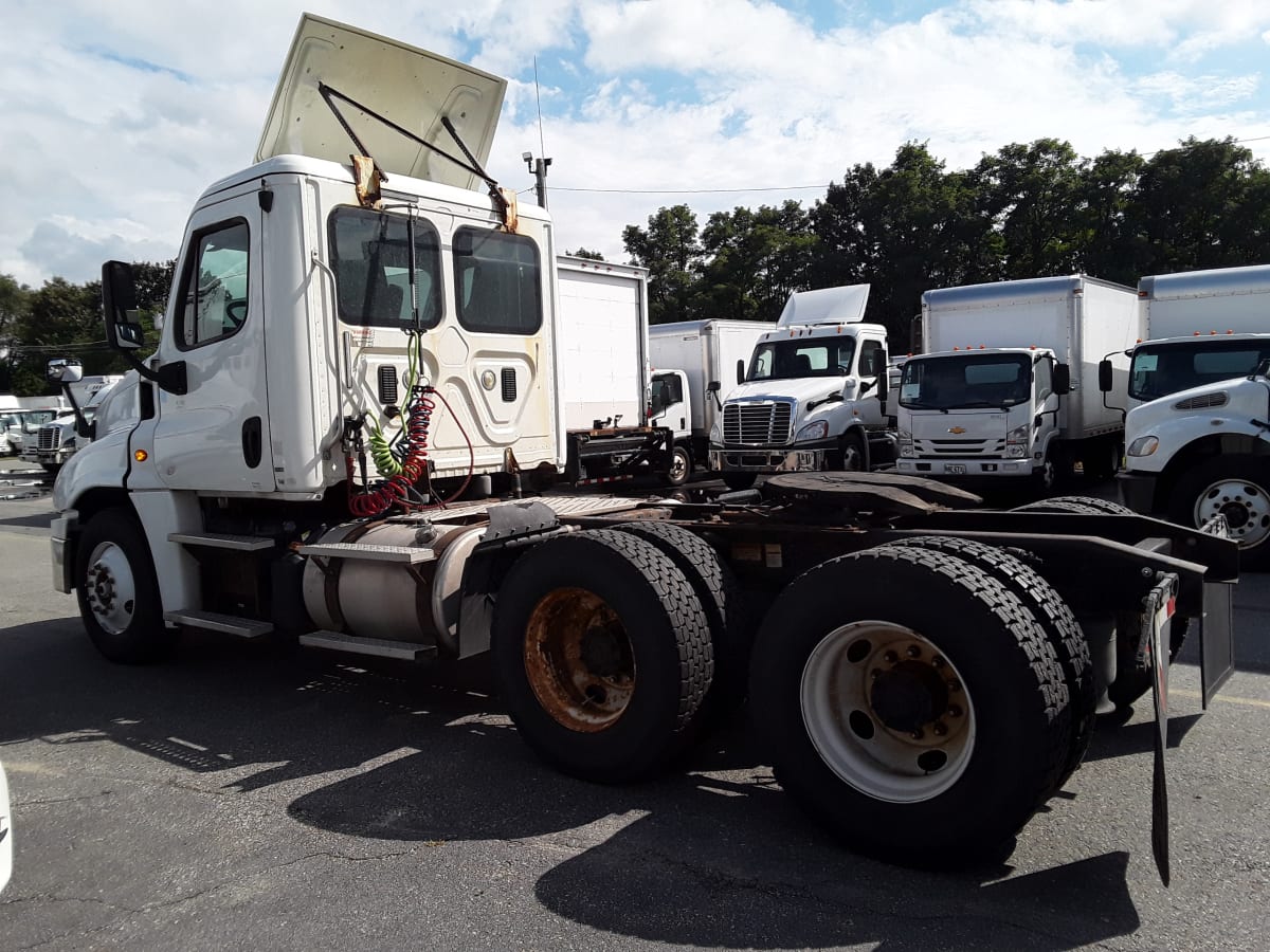 2015 Freightliner/Mercedes CASCADIA 125 375847