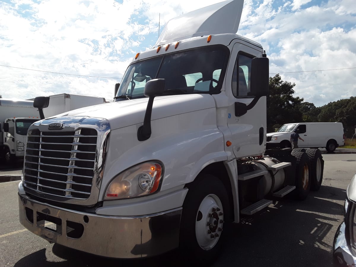 2015 Freightliner/Mercedes CASCADIA 125 375847