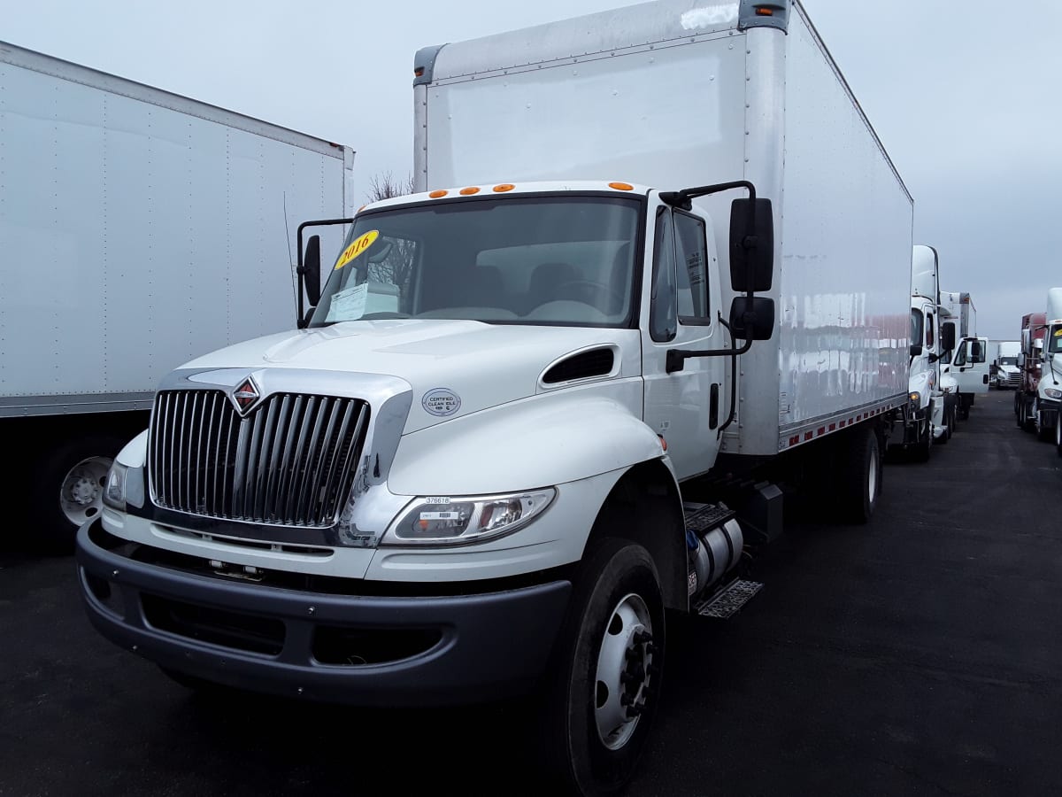 2016 Navistar International 4300 376618