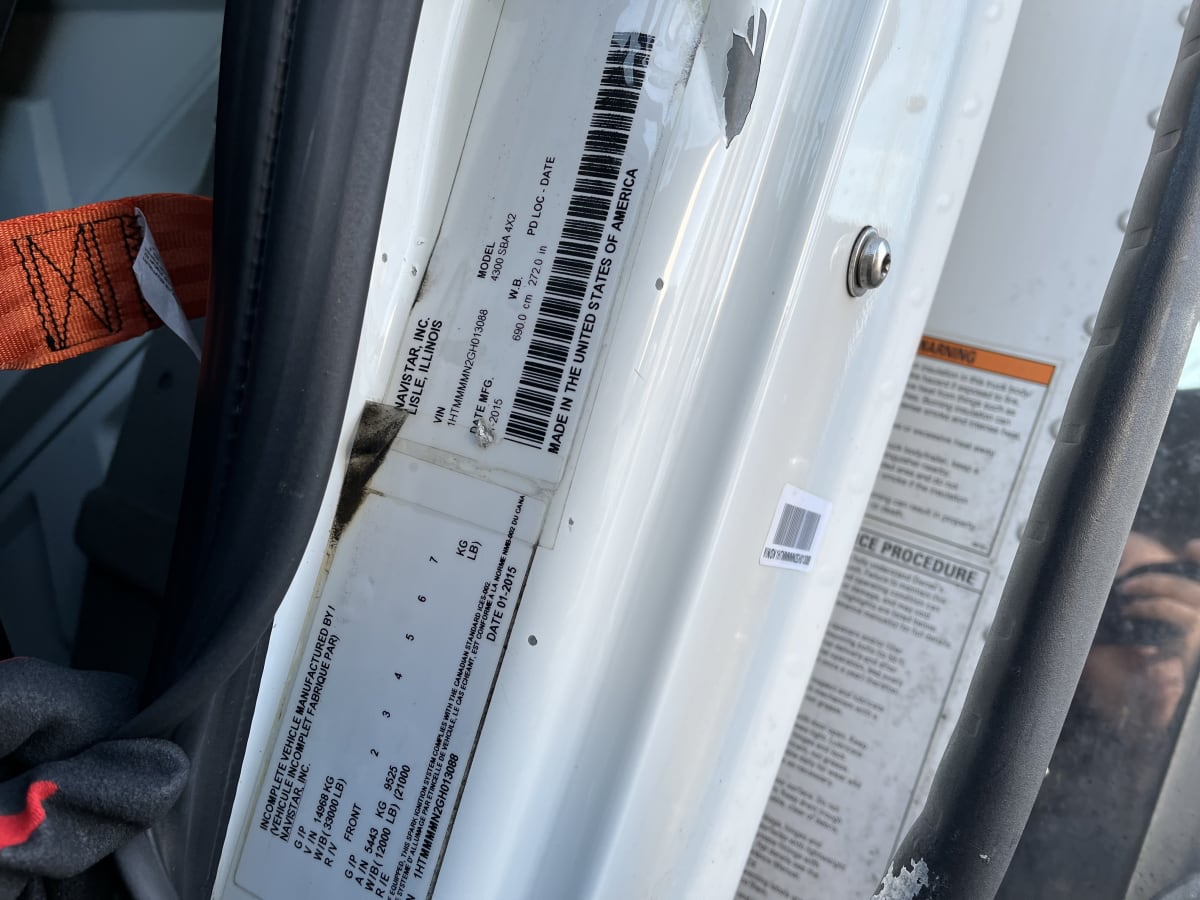 2016 Navistar International 4300 378327