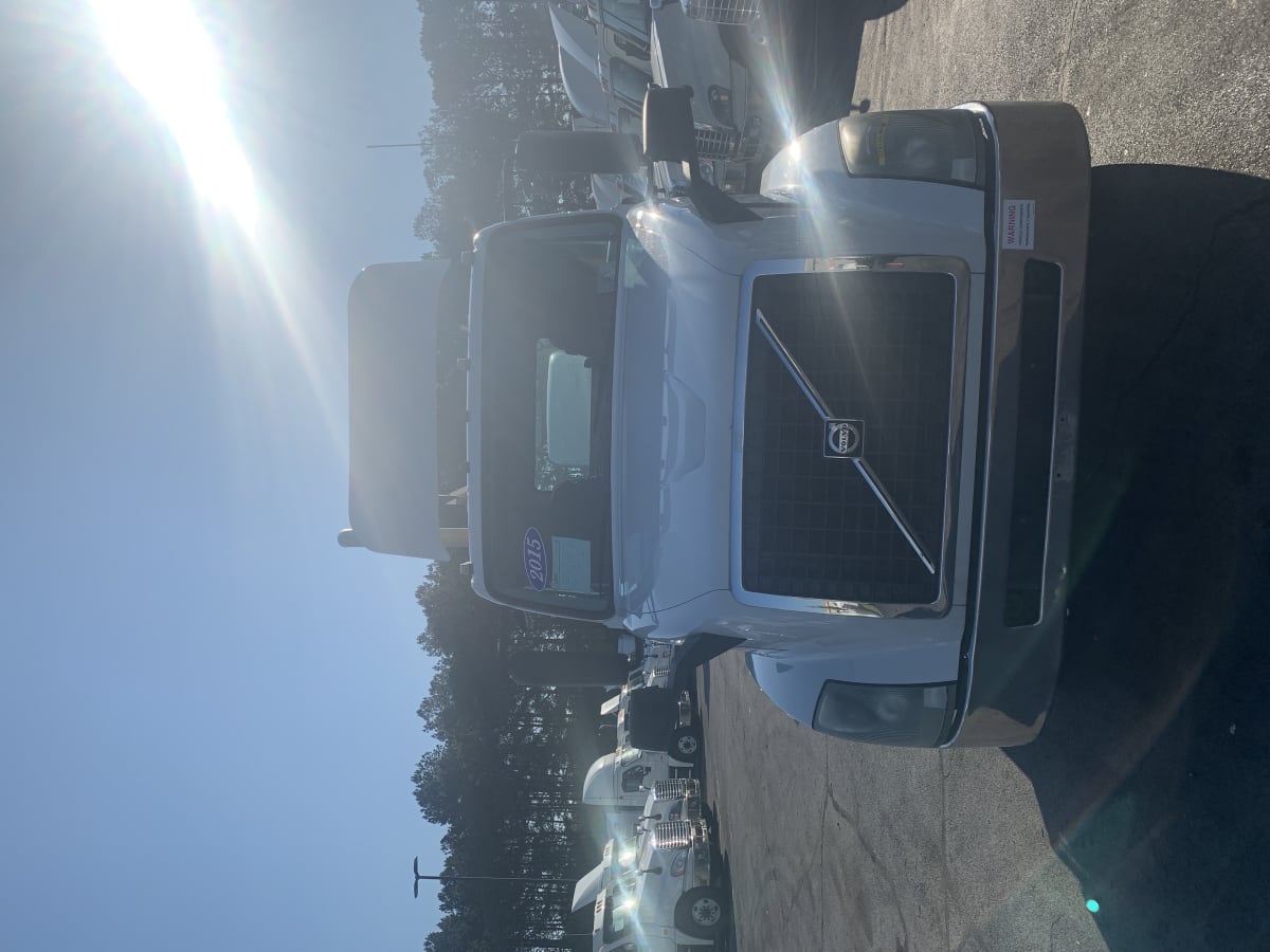 2015 Volvo VNL64TRACTOR 379145