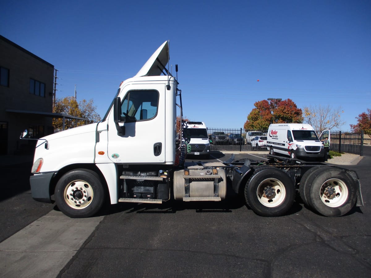 2016 Freightliner/Mercedes CASCADIA 125 380877