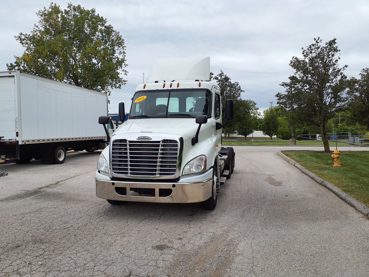 2016 Freightliner/Mercedes CASCADIA 125 381556