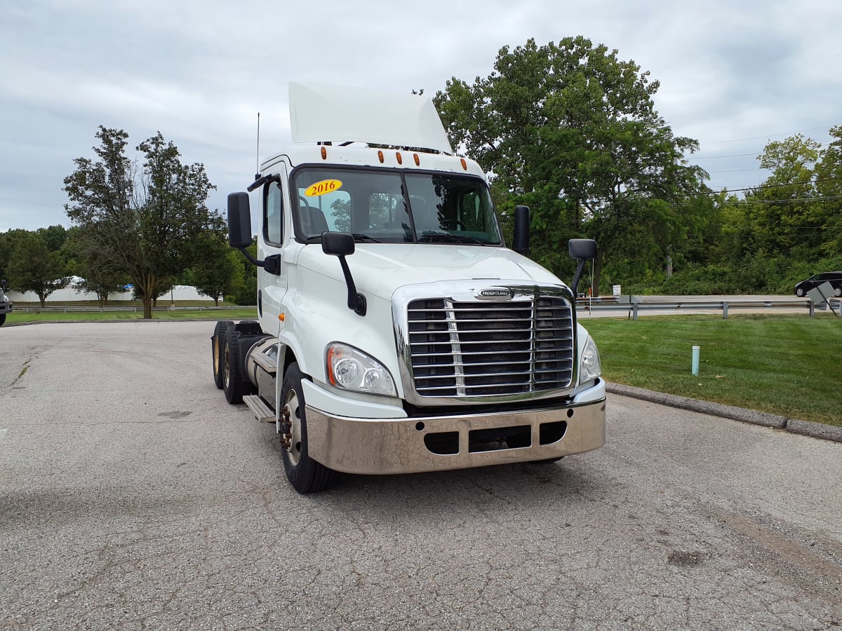 2016 Freightliner/Mercedes CASCADIA 125 381556