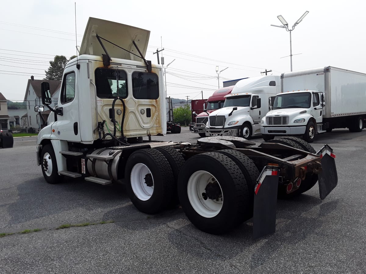 2016 Freightliner/Mercedes CASCADIA 125 381561