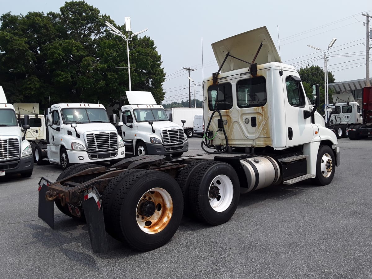 2016 Freightliner/Mercedes CASCADIA 125 381561