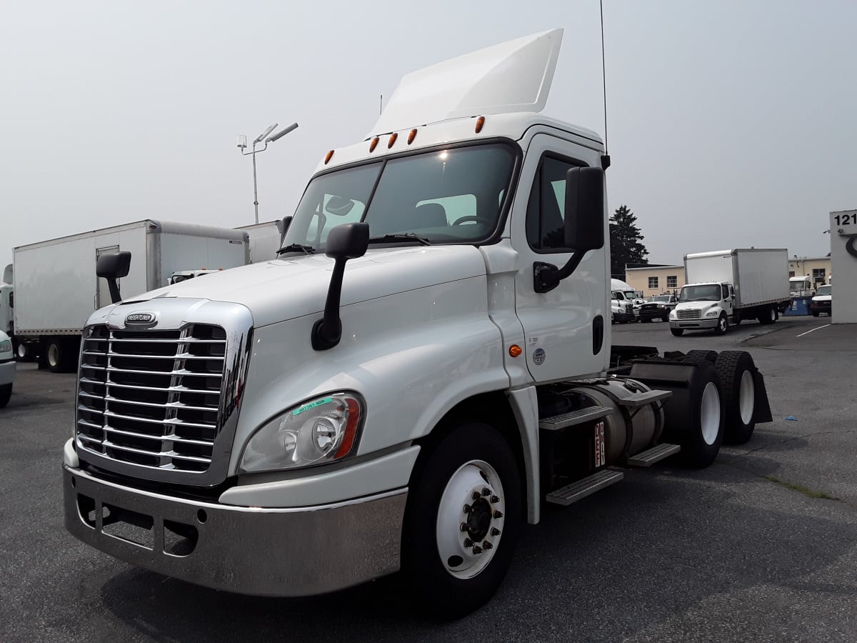 2016 Freightliner/Mercedes CASCADIA 125 381561