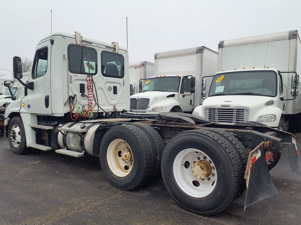 2016 Freightliner/Mercedes CASCADIA 125 381702