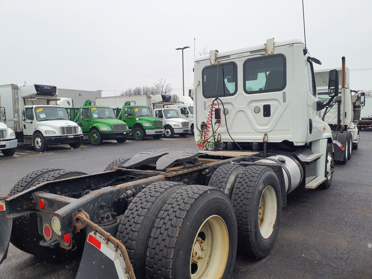 2016 Freightliner/Mercedes CASCADIA 125 381702