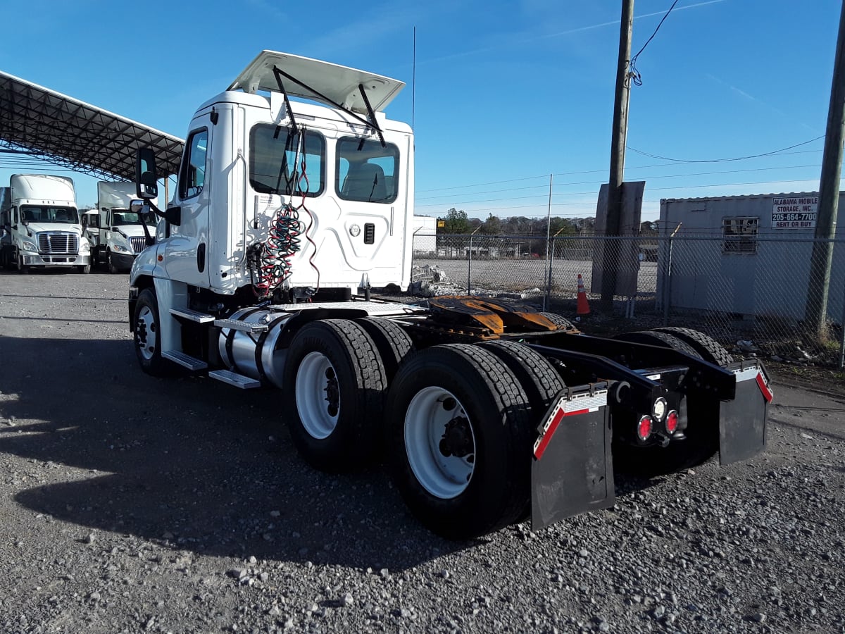 2016 Freightliner/Mercedes CASCADIA 125 381756