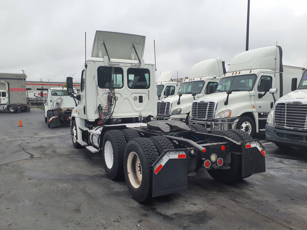 2016 Freightliner/Mercedes CASCADIA 125 381763