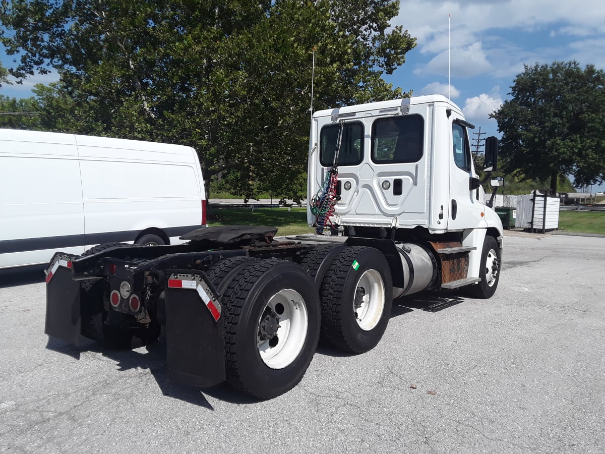 2016 Freightliner/Mercedes CASCADIA 125 382550