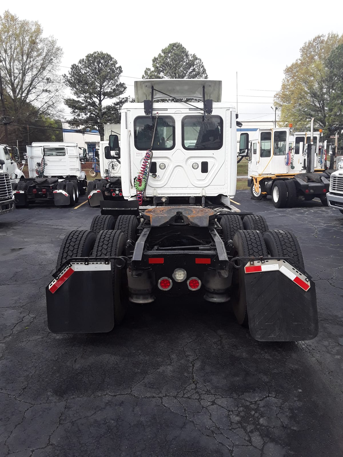 2016 Freightliner/Mercedes CASCADIA 125 383334